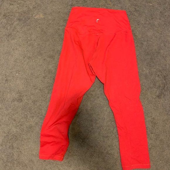 Red light n tight capris - Picture 2 of 2